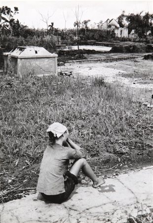 MARC RIBOUD (1923) Guerra del Vietnam del Nord 1972 stampa ai sali d'argento,...