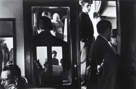 GIANNI BERENGO GARDIN (1930) Venezia, in vaporetto 1960/2009 stampa ai sali...