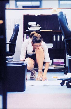 RICHARD KERN (1954) Office 2004 c-print 107x72,5 cm esemplare A.P. 1/1...