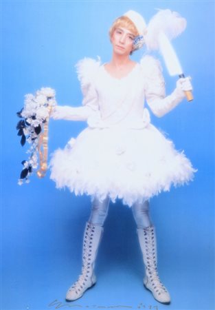 YASUMASA MORIMURA (1951) Flower and knife 1990 c-print 70x49,5 cm firmato in...