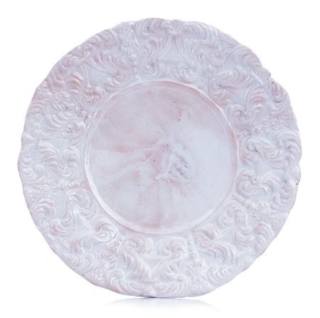 PAVIA GRANDE PIATTO IN MAIOLICA BIANCA CON DECORO A RILIEVO, PAVIA, FINE XVII...