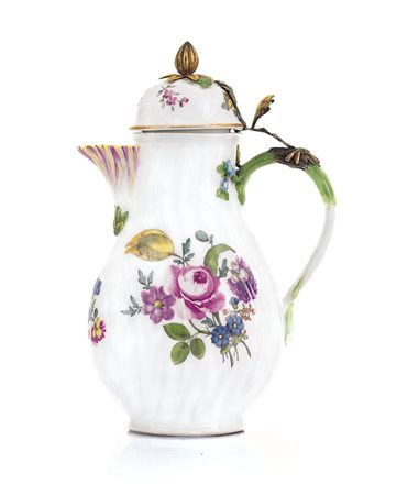 MEISSEN CAFFETTIERA CON COPERCHIO IN PORCELLANA, MEISSEN, 1750 CA., piriforme...