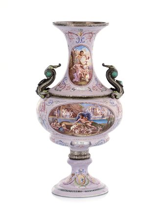 VIENNA VASO IN ARGENTO E SMALTI POLICROMI, VIENNA, XIX SECOLO, a doppia ansa...