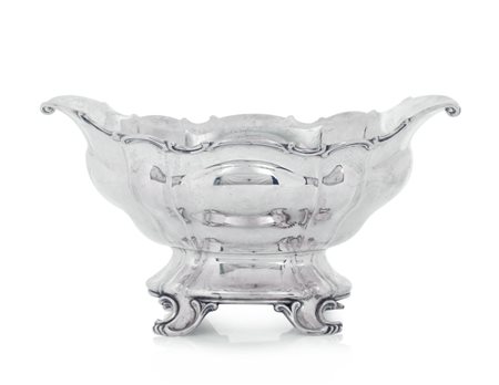 ARGENTI D'EPOCA CENTROTAVOLA IN ARGENTO, GERMANIA, XX SECOLO, a coppa su base...