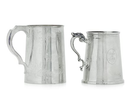 ARGENTI D'EPOCA DUE MUG IN ARGENTO, LONDRA, 1864 E 1875, troncoconici con...