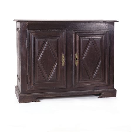 MOBILE DEL XVIII SECOLO CREDENZA IN NOCE, XVIII SECOLO, a due ante con decori...