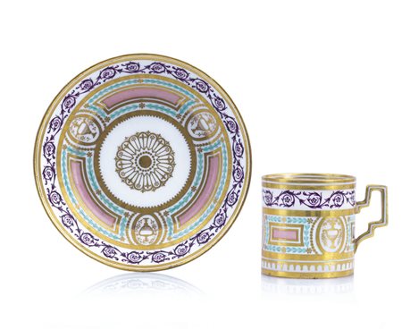 NAPOLI TAZZA CON PIATTO IN PORCELLANA, REAL FABBRICA FERDINANDEA, NAPOLI,...