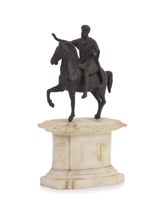 SCULTORE DEL XIX SECOLO Marco AurelioBronzo su base in marmo bianco, alt....