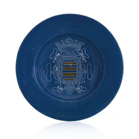 CASTELLI PIATTO IN MAIOLICA CON STEMMA ARALDICO, CASTELLI, FINE XVI SECOLO,...