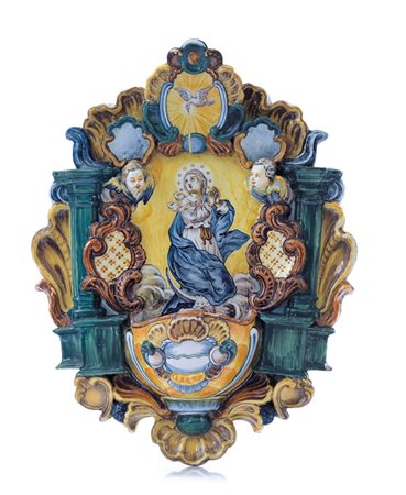 CASTELLI ACQUASANTIERA IN MAIOLICA, CASTELLI, XVIII SECOLO, sagomata a...