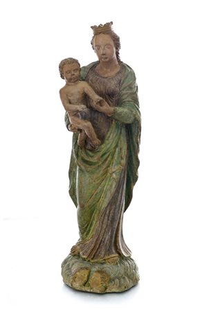 SCULTORE DEL XVIII SECOLO Madonna in piedi con BambinoPietra con tracce di...