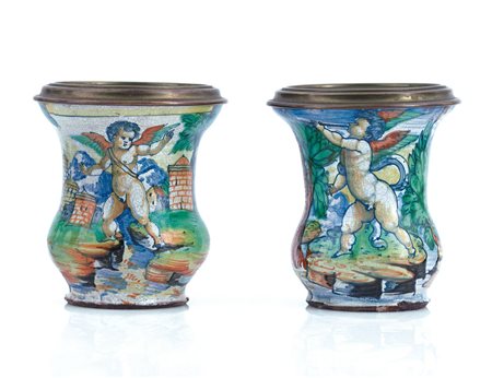 CERAMICA COPPIA DI ALABARELLI IN MAIOLICA, XVI SECOLO, decoro policromo a...
