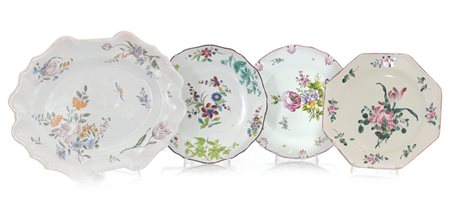 FRANCIA QUATTRO PIATTI DIVERSI IN MAIOLICA, FRANCIA, XVIII-XIX SECOLO, uno...