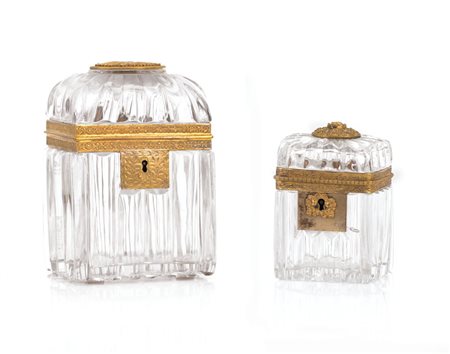 OGGETTISTICA VARIA DUE COFANETTI IN CRISTALLO E BRONZO DORATO, XIX SECOLO,...