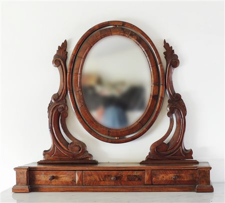 PSICHE DA TAVOLO IN NOCE XIX secolo specchiera ovale, sostegni a doppia...