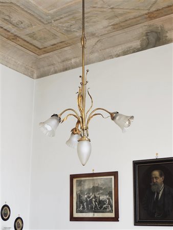 LAMPADARIO LIBERTY IN METALLO DORATO inizio del XX secolo tra...