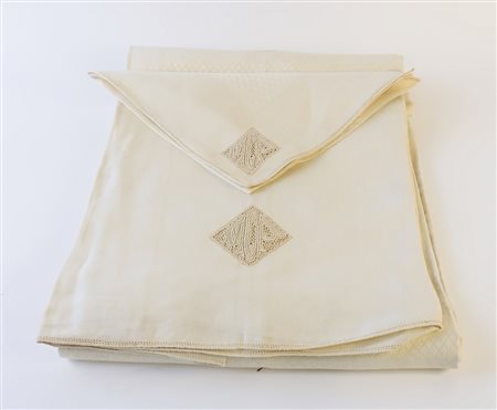 TOVAGLIA IN LINO inizio del XX secolo ricamata a sfilato con monogramma MCP...