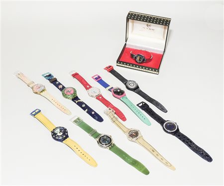 LOTTO DI OROLOGI uno da donna in acciaio, Rado, con quadrante in occhio di...