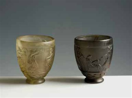 Georges de Feure. Coppia di vasi in pasta di vetro con figure femminili...