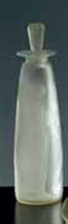 Lalique. “Flacon Ambre Antique” per Coty con tappo in vetro e decoro a...
