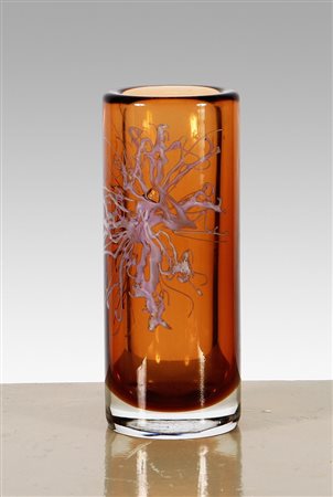 PRODUZIONE ITALIANA - ITALIAN WORK. Vaso cilindrico fumé,ornato con...