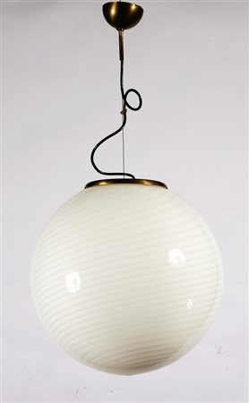 VISTOSI nello stile di. Lampadario in vetro di Murano , vetro opalino con...