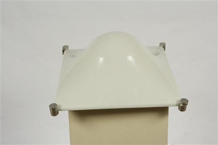 MARTINELLI ELIO. Due plafoniere a bolla. Diffusore in metacrilato opal...