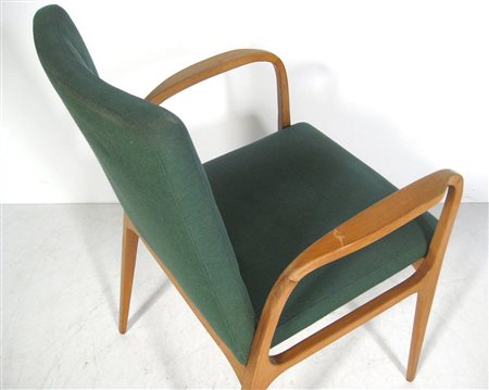 Poltroncina degli anni 1960. Arm chair of 1960s. Legno di faggio e stoffa. Cm...