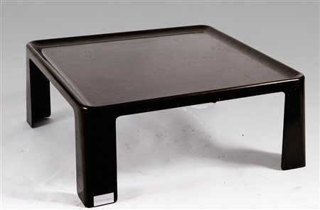 BELLINI MARIO. Tavolino modello Amanta nero, produzione C&B. Coffee table...