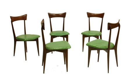 PARISI ICO Cinque sedie in legno di mogano e skai imbottito, Prod. Ariberto...