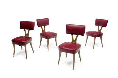 VIGORELLI GIANNI (attribuito) Quattro sedie in legno di noce con seduta in...
