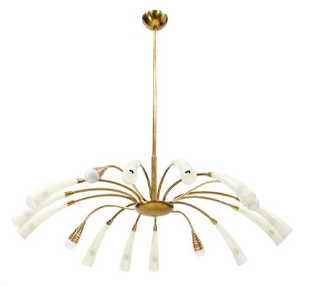 PRODUZIONE ITALIANA Lampada a sospensione in vetro di Murano e ottone. 1950...