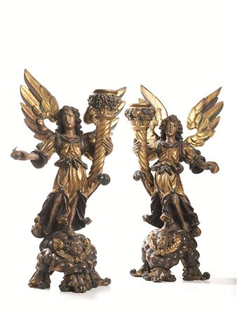 COPPIA DI ANGELI REGGI CERO, SECOLO XVIIin legno intagliato, scolpito e...