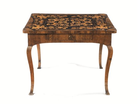 Tavolo da centro, Firenze, seconda metà sec. XVIIIin noce intarsiato, piano...