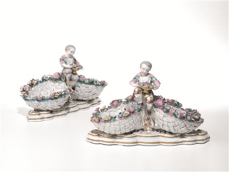 COPPIA DI CENTROTAVOLA, MEISSEN, FINE SECOLO XVIIIporcellana dipinta in...