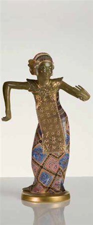 Danzatrice orientale, Lenci anni ‘30 Ceramica policroma, altezza cm 37....