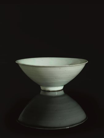 COPPA QINBAI, CINA, DINASTIA SONG DEL NORD in porcellana decorata con motivi...