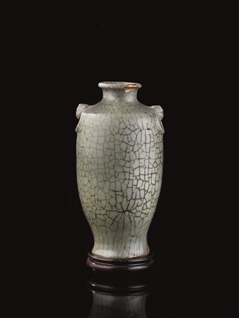 VASO, CINA, DINASTIA MINGin porcellana celadon craquel&Atilde;&copy;, dalla...
