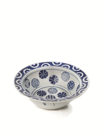 Bacile Cina sec. XIXin porcellana bianca e blu con decoro a medaglioni diam...