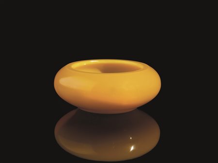PICCOLO CONTENITORE, CINA, INIZI SEC. XXin vetro di Pechino ocra, diam. cm...