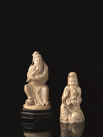 DUE SCULTURE CINA SEC. XXin avorio una raffigurante saggio alt cm 18,5,...