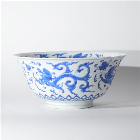 A fine Chinese large blue and white bowl