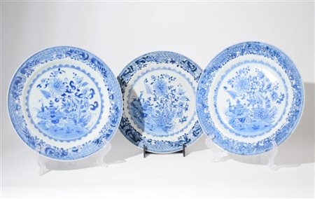 Three blue and white Chinese export dishes