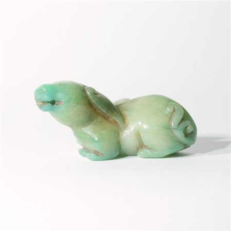 A Chinese apple green jade carving