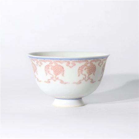 A small Chinese cup