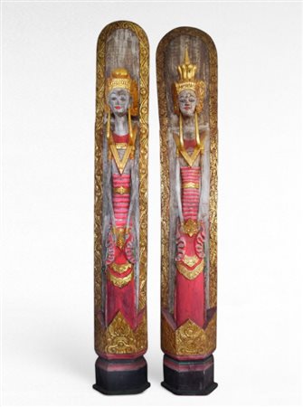 Two Thailandese house posts
