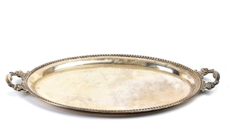 Vassoio da portata italiano in argento XX secolo Larghezza x profondità: 82 x...