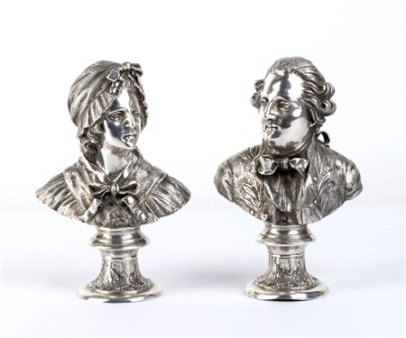 Coppia di busti in argento Italia, XX secolo Peso totale: 1029,5 gr. Peso...