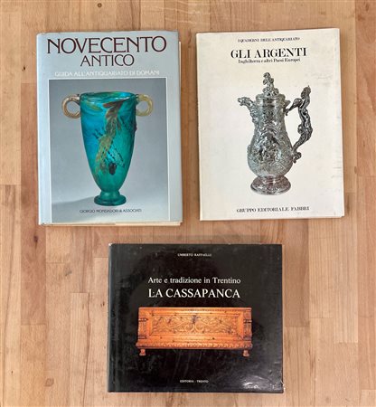 ANTIQUARIATO - Lotto unico di 3 cataloghi