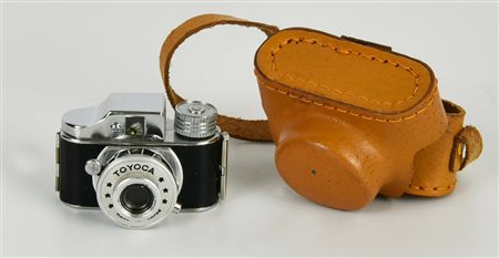 MACCHINA FOTOGRAFICA ANALOGICA TOYOCA - MICRO CAMERA numero di serie assente...